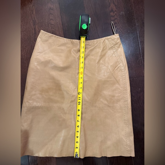 Banana Republic Tan 100% Leather Pencil Midi Skirt Y2K 90s office academia 10 - Picture 11 of 11